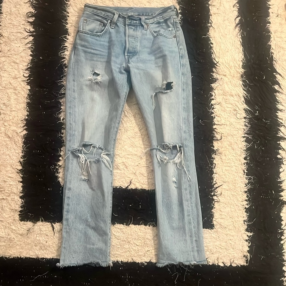 Levi’s Selvedge Hem 501 Ankle Distressed Jeans